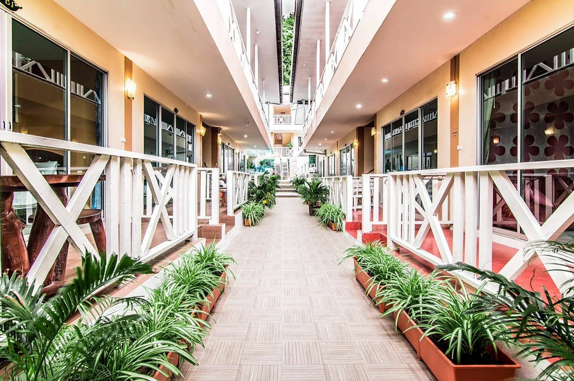 Tawaen Beach Resort Ko Lan Eksteriør bilde